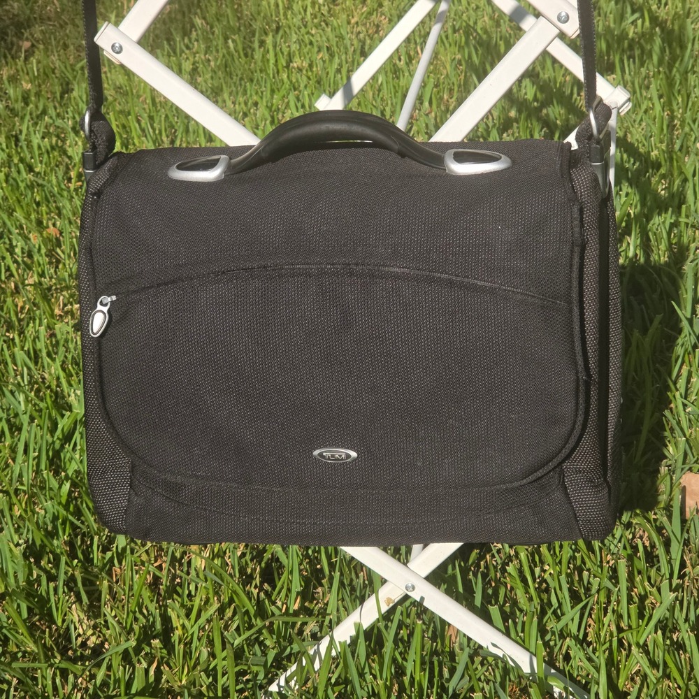 Tumi Black Ballistic Nylon Messenger Bag Laptop Briefcase Crossbody